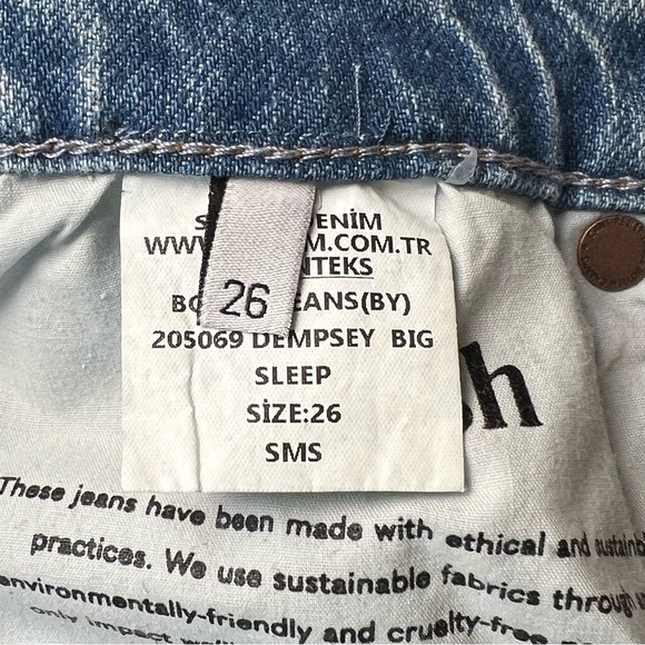 NWT BOYISH 90s Medium Wash Denim High Rise Straight Crop Raw Hem Relaxed Jean 26 - Picture 5 of 7